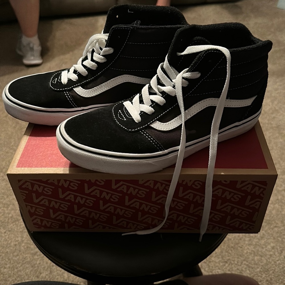 Vans black/white ward hi